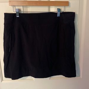 Athleta Brooklyn 16” Skort - Black - Size 14
